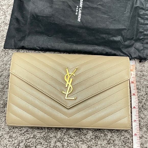 Saint Laurent Cassandre Grain De Poudre Chain Wallet Crossbody WOC - Picture 3 of 8